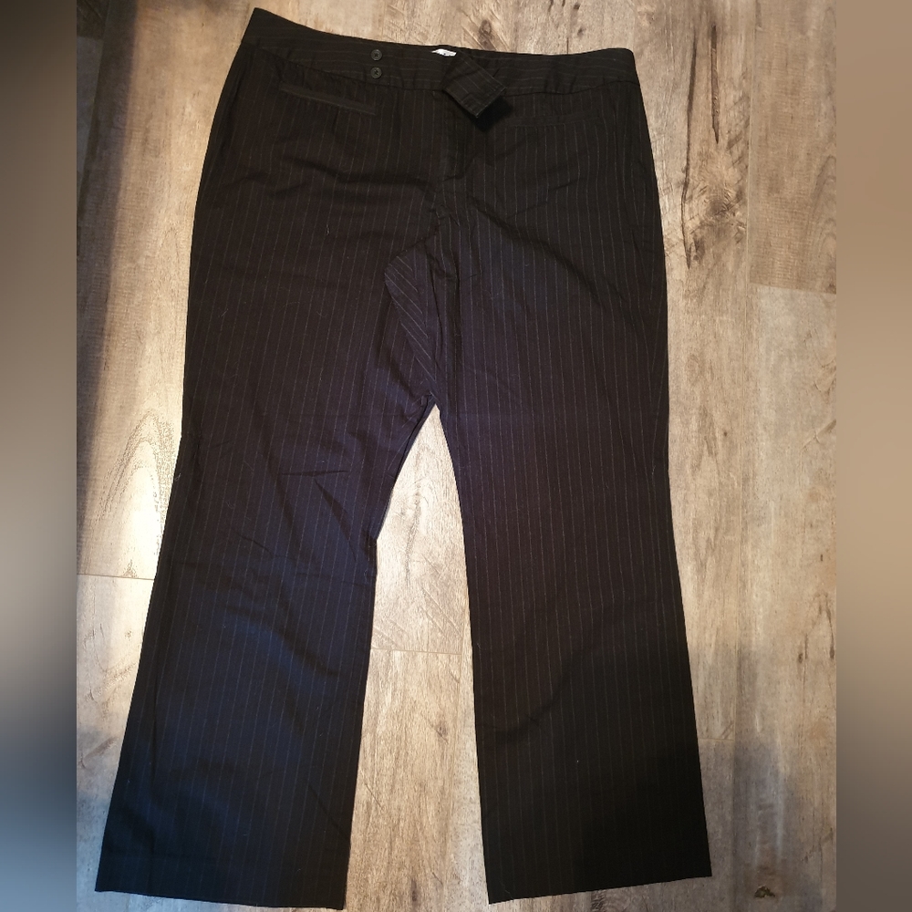 Old Navy pin strip pants